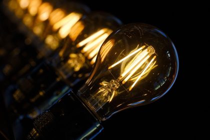 Prises et interrupteurs muraux : comment bien choisir entre normes, design et connectivité ?